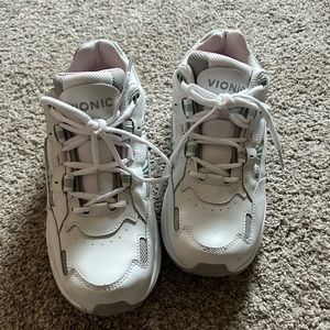 Vionic women’s sneakers